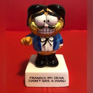 Enesco GARFIELD “FRANKLY MY DEAR I DON’T GIVE A  DARN “! 1978,1981 4.5” X 2.5”